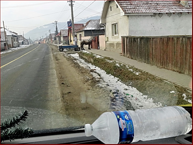 L'eau de la bouteille est gele