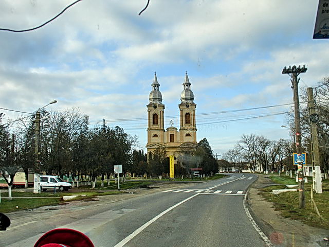 Villages traditionnels avec une ou plusieurs belles glises, souvent de construction rcente.