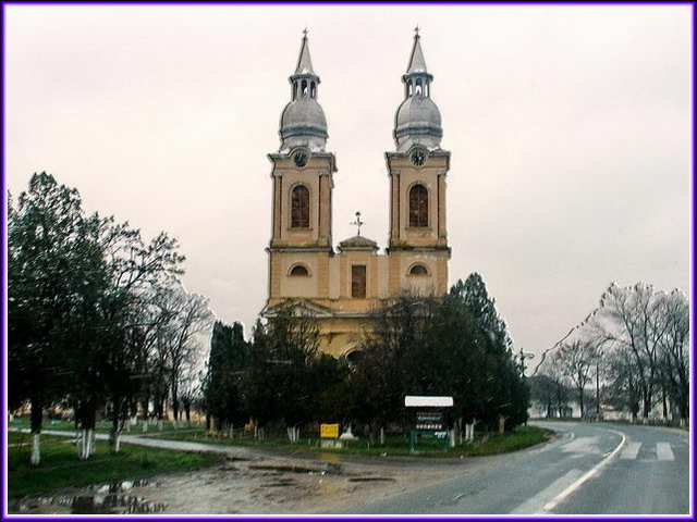 Derniers regards de la Roumanie : encore une belle glise!