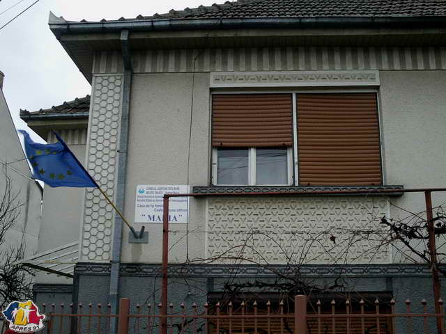 Les Casas Ana, Felicia et Maria reoivent les colis.