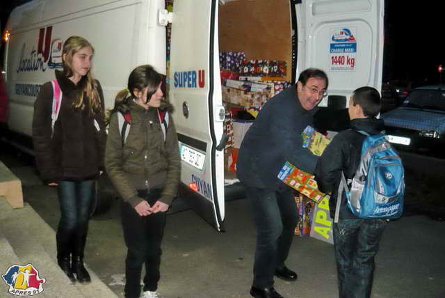 Distribution  l'cole Eliade situe dans un quartier dfavoris.