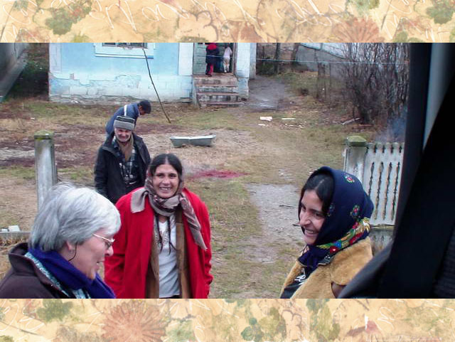 A Tamm, rencontre avec des Tsiganes sdentariss, les enfants apprsient les friandises!