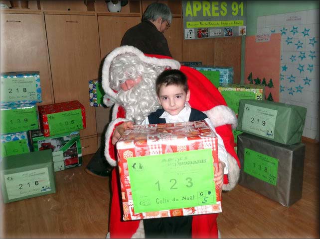  mardi 8 janvier : distribution pour 60 petits de la Gradinatie 12 de Sighetu 