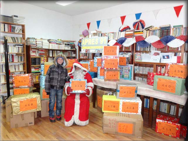  10 janvier : distribution  l'association Franco-Roumaine pour les enfants pauvres de la ville. 