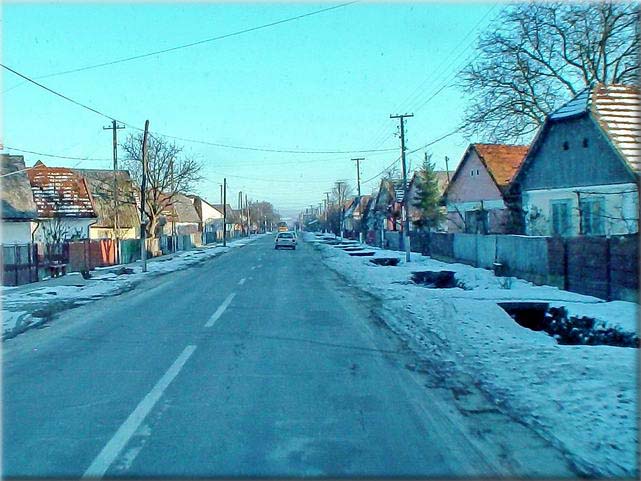  Sur la route enneige de Sighetu-Marmatiei