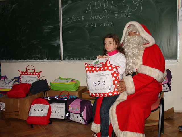  C'est  l'cole Eliade (quartier pauvre de Satu-Mare), que seront distribus 55 colis