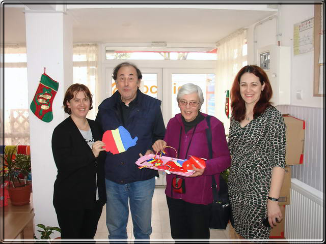 Au Centre de Placement Spcialis de NORICEL ('La petite chance'), les enfants bnficient de cadeaux trs adapts  leur handicap .