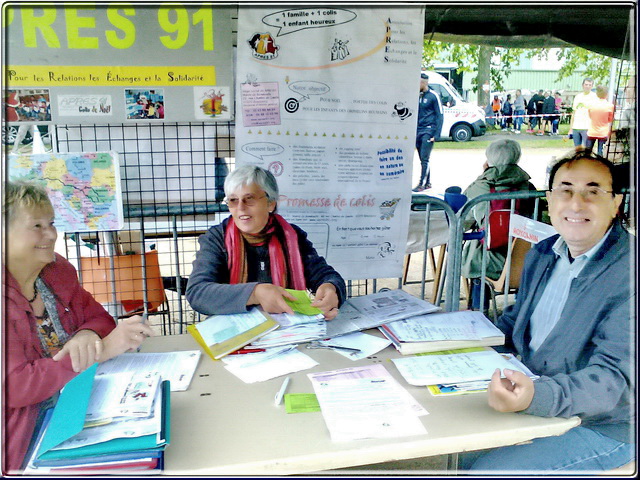 A la Fte des Associations, on commence  organiser la mission