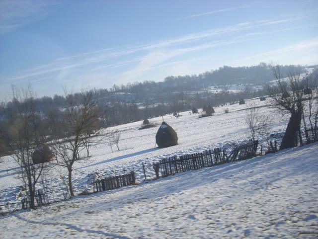 La campagne enneige avant Sighetu.